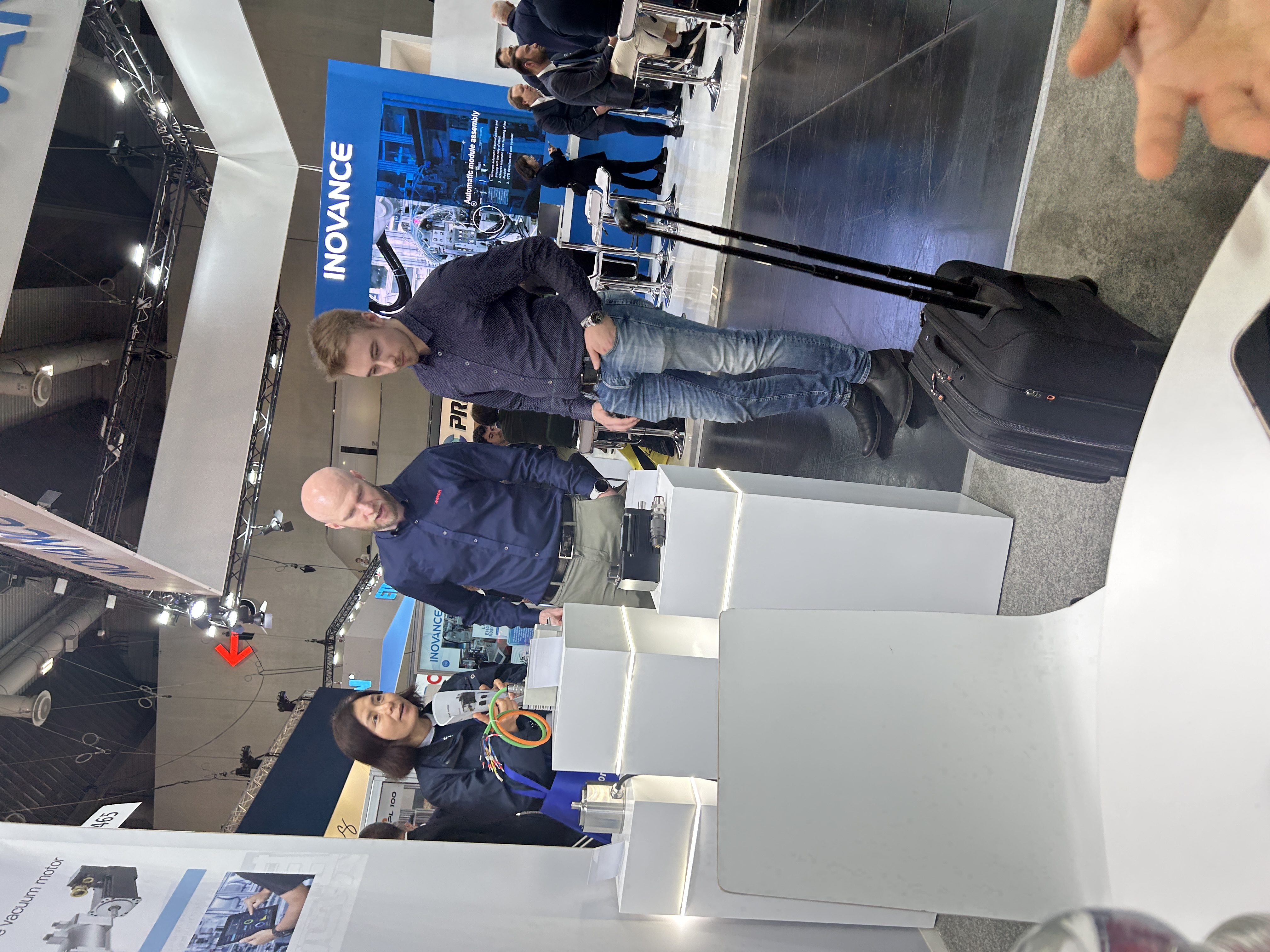 73664672.jpg 73664672.jpg